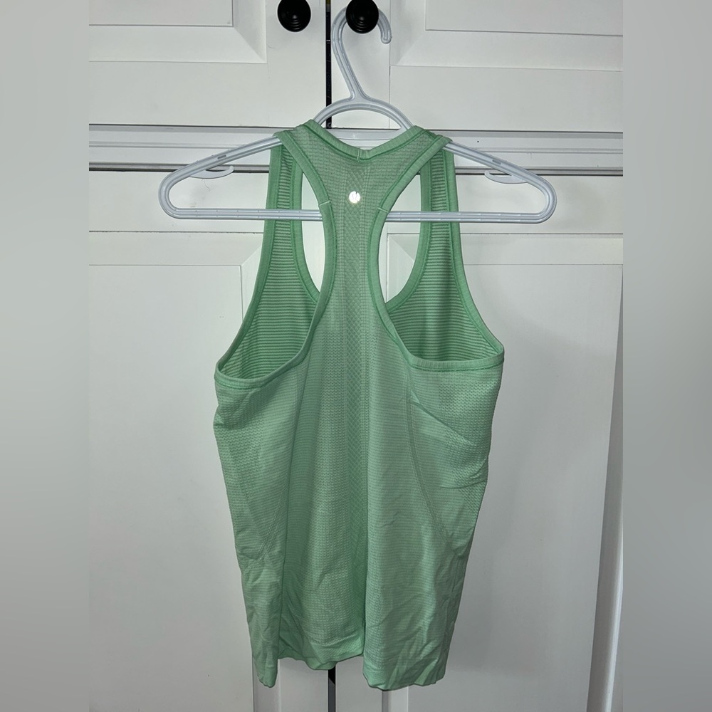 Lululemon Workout Set - Picture 4 of 5